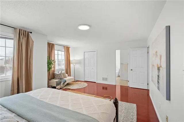 Additional image 30 of 100 Thames Way