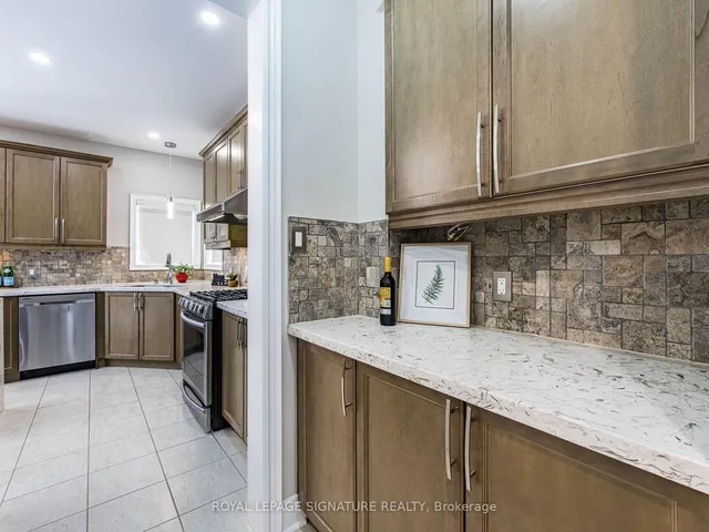 Additional image 23 of 12 Northface Cres