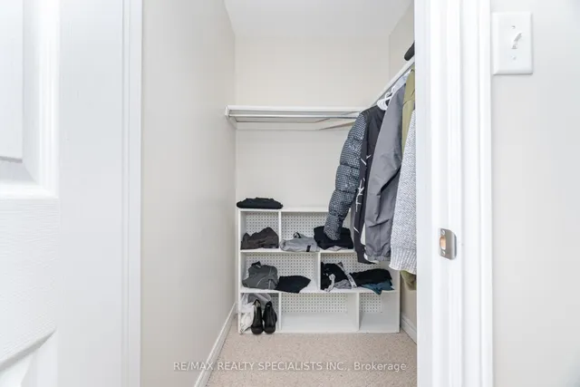 Additional image 29 of 383 Queen Mary Dr