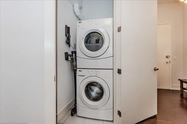 Additional image 32 of 112 Benton St Unit 317