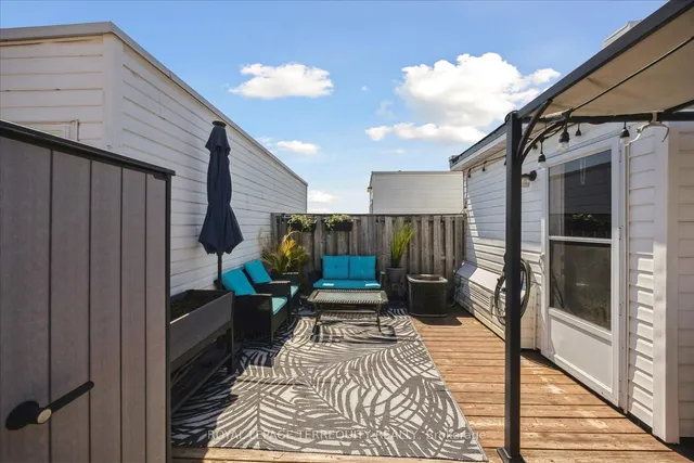 Additional image 27 of 760 Lawrence Ave Unit 61