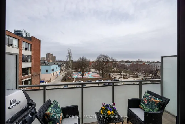 Additional image 22 of 630 Queen St Unit 406