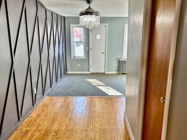 556 E New York Avenue, Brooklyn, NY 11225