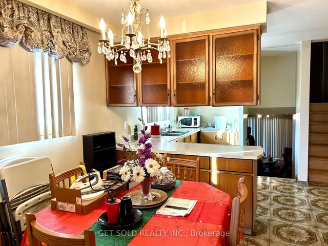 Additional image 6 of 73 Franel Cres