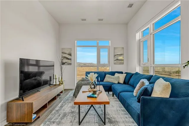 Additional image 11 of 460 Gordon Krantz Ave Unit 601