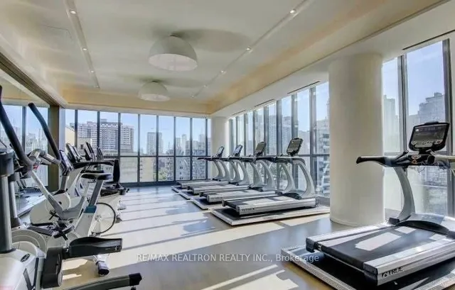 Additional image 28 of 101 Charles St Unit 1311