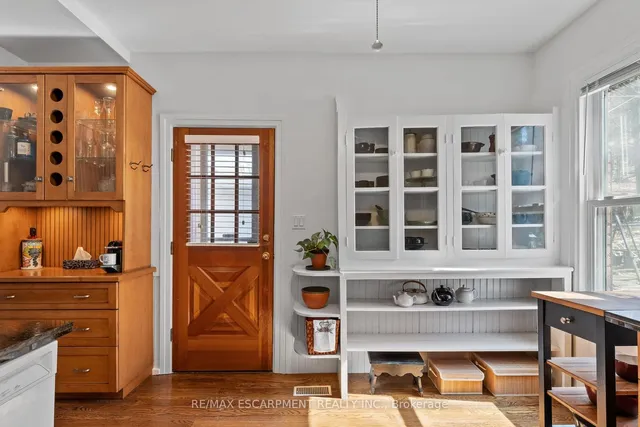 Additional image 17 of 245 Hillcrest Ave