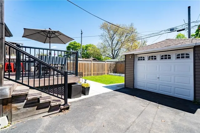 Additional image 36 of 105 Tragina Ave