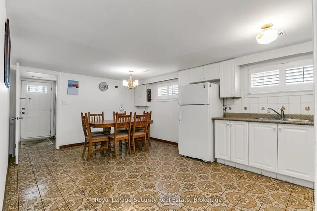 Additional image 37 of 172 Firgrove Cres