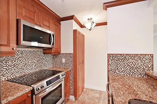 Additional image 23 of 1055 Bay St Unit 1111