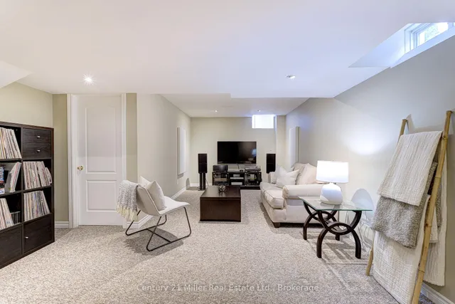 Additional image 32 of 3268 Sealey Cres