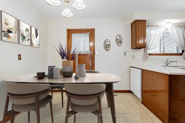 Additional image 11 of 994 Streamway Cres