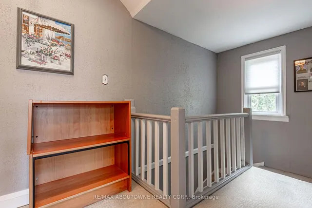 Additional image 20 of 30 Wolcott Ave