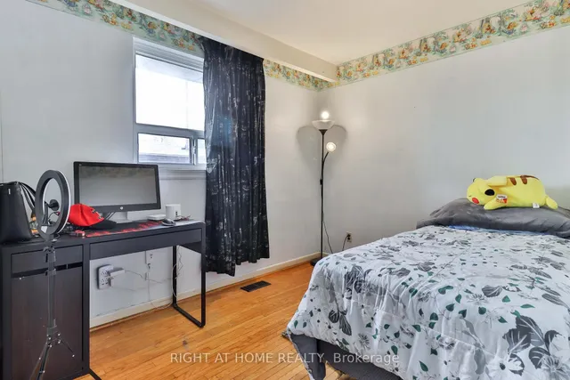 Additional image 17 of 14 Midden Cres