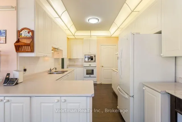Additional image 7 of 360 Silverbirch Blvd Unit 54