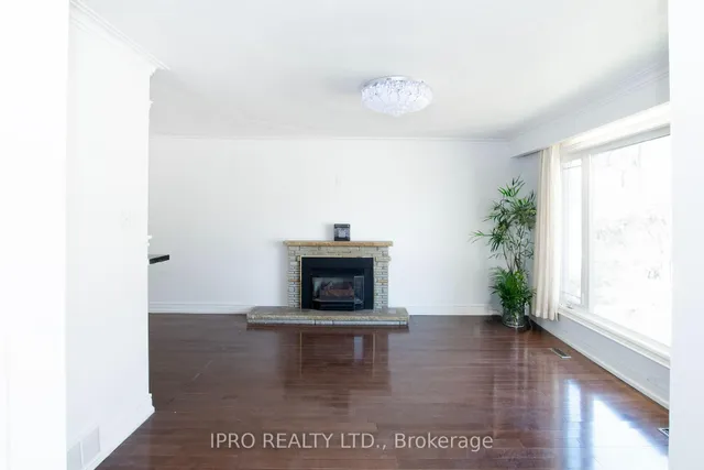 Additional image 7 of 23 Urbandale Ave