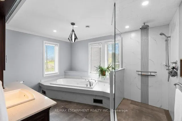 Additional image 23 of 407 Third Rd