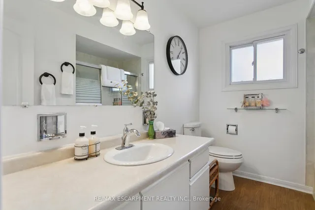 Additional image 28 of 2187 Sandringham Dr