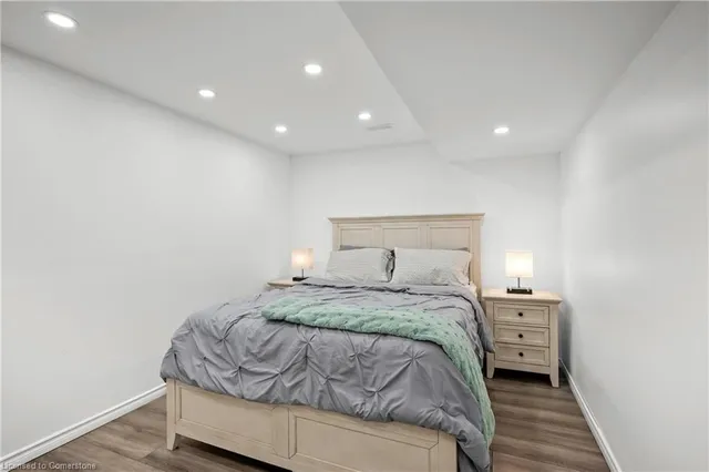 Additional image 43 of 100 Thames Way