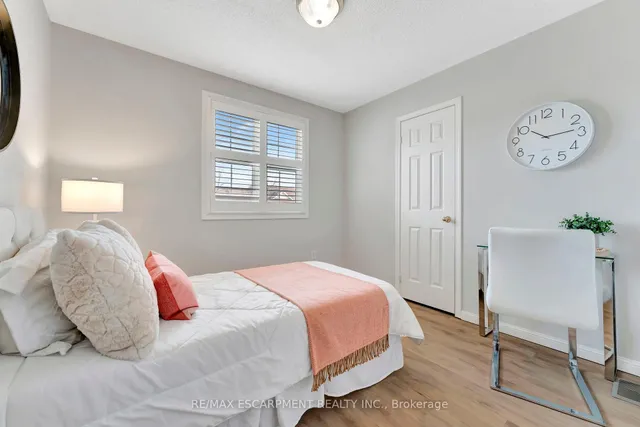 Additional image 20 of 646 Kerr Tr