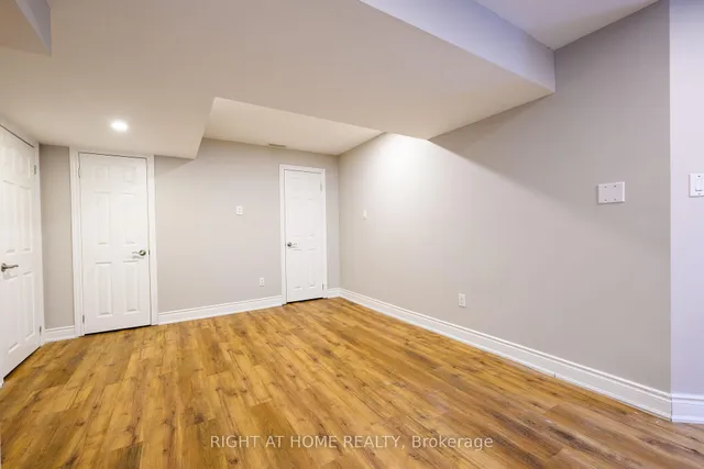 Additional image 39 of 1445 Laurier Ave