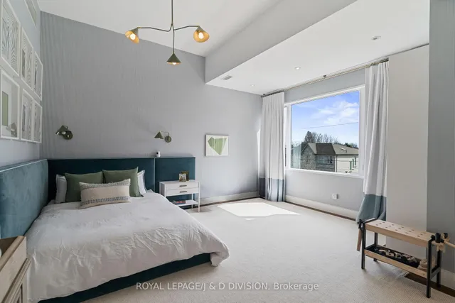 Additional image 23 of 64 Bannockburn Ave