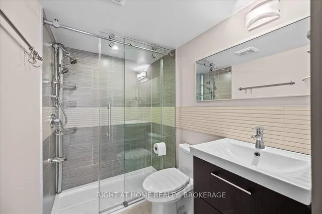 Additional image 11 of 704 Cedar Ave