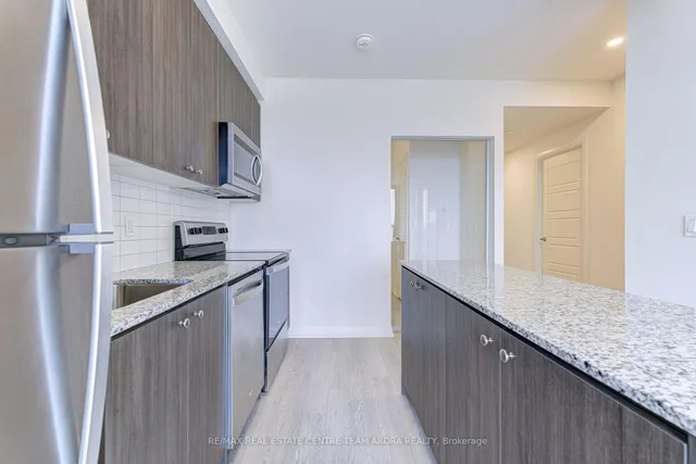 Additional image 10 of 1415 Dundas St Unit 415