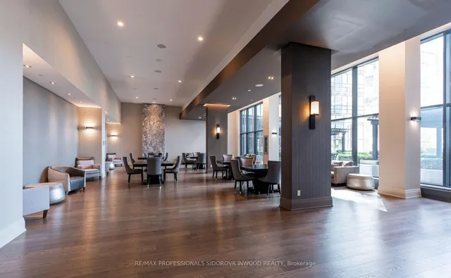 Additional image 33 of 460 Adelaide St Unit 102