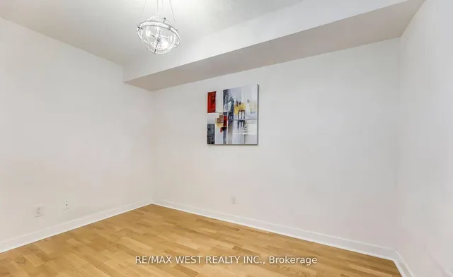 Additional image 17 of 295 Adelaide St Unit 802