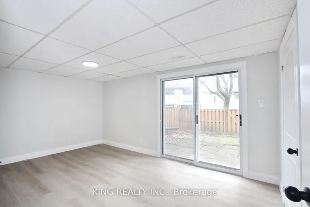 Additional image 35 of 62 Ashton Cres Unit 62