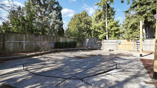 Additional image 40 of 4178 Garnetwood Chse