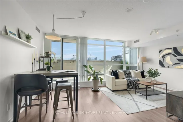 68 Abell St Unit 933