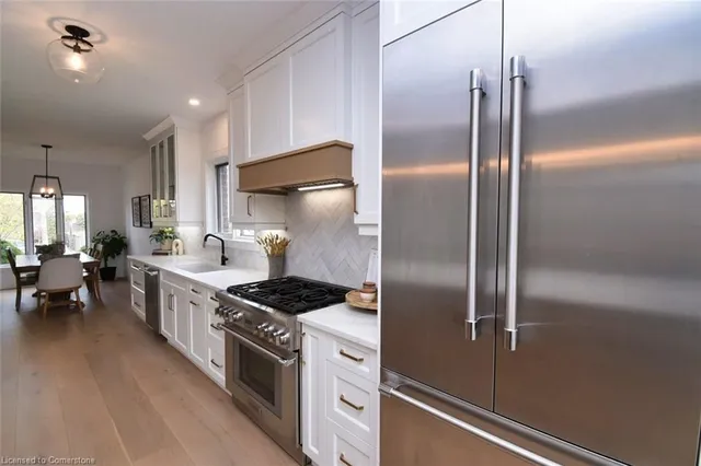 Additional image 12 of 46 Parkmanor Dr