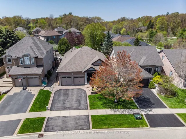 Additional image 48 of 152 Moore Cres