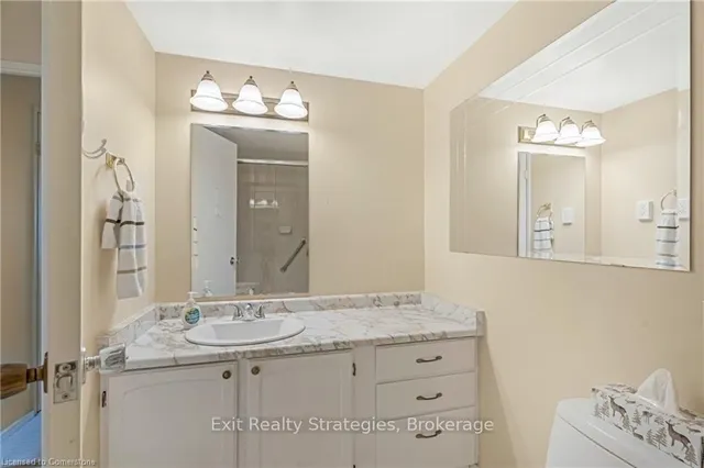 Additional image 21 of 1425 Ghent Ave Unit 907