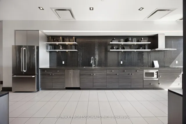 Additional image 30 of 33 Shore Breeze Dr Unit LPH3501