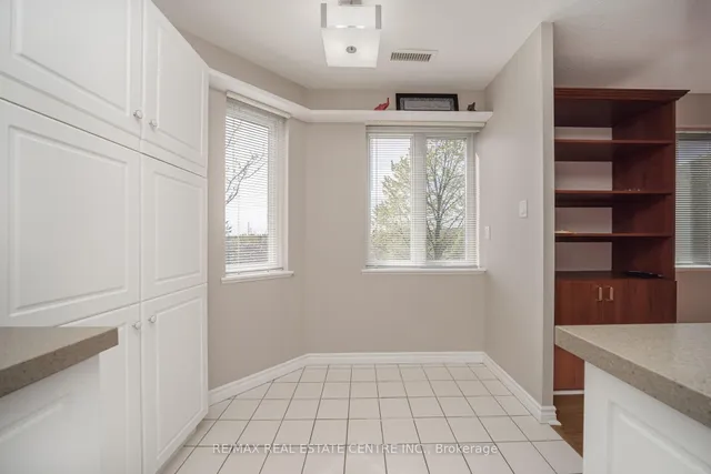 Additional image 16 of 3 Dayspring Circ Unit 301