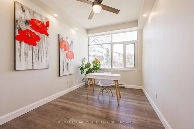 Additional image 29 of 30 Harrisford St Unit 102