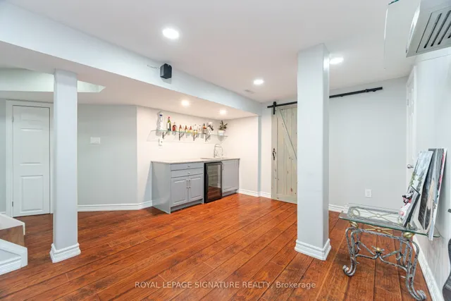 Additional image 35 of 81 Farthingale Cres