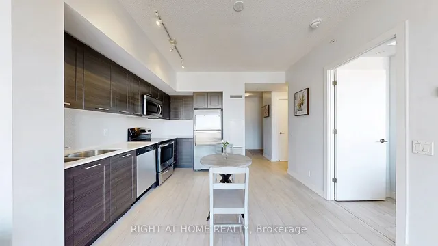 Additional image 12 of 2220 Lake Shore Blvd Unit 2005