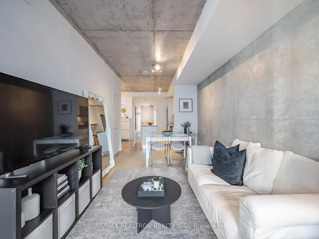 Additional image 22 of 111 Bathurst St Unit 1217