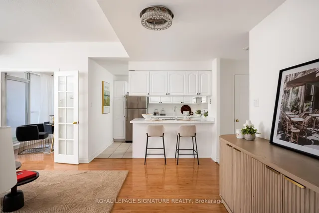 Additional image 11 of 889 Bay St Unit PH4