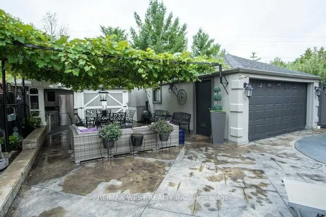 Additional image 25 of 26 Brandon Ave