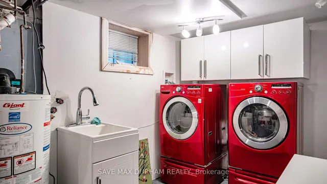 Additional image 38 of 165 Harewood Ave