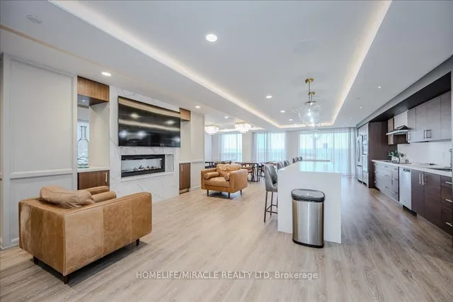 Additional image 22 of 1050 Main St Unit 819