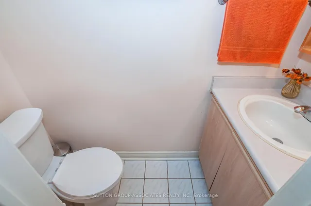 Additional image 15 of 100 Redpath Ave Unit 28