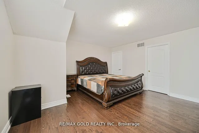 Additional image 23 of 37 Redwillow Rd