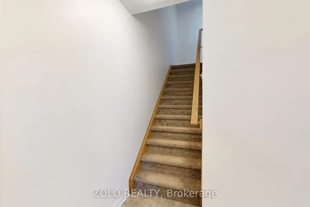 Additional image 32 of 201 Woodley Cres