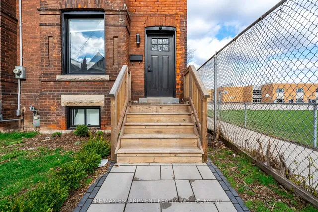 Additional image 3 of 57 Madison Ave